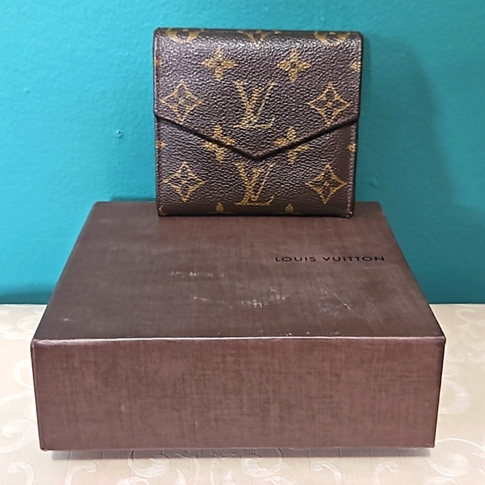 2 SIZE LV WOMEN OR MEN WALLET %100 AUTHENTIC